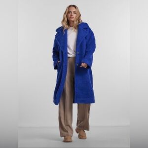 Apparis faux fur coat - vegan Large